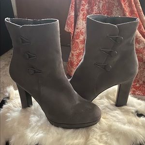 BNWB Impo Osie in Steel Gray ankle boots
